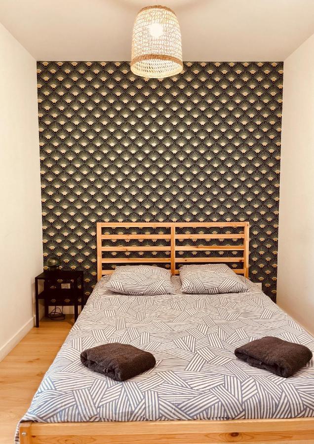 Joli Studio A Deux Pas Du Chateau Et Du Centre Витре Экстерьер фото